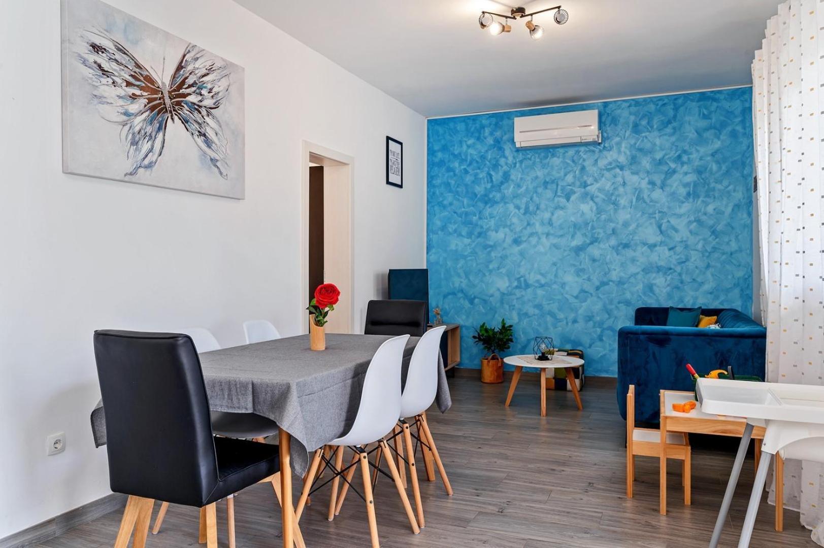 Sea Flower Beachfront Villa Севид Экстерьер фото